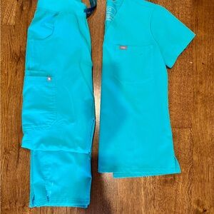 Figs Teal Scrub Set